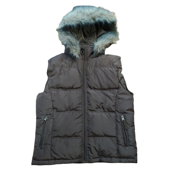 Maurices Jackets & Blazers - Maurice's Brown Puff Vest. Faux Fur Hood. Heart Zipper. Tag says XL. NWOT